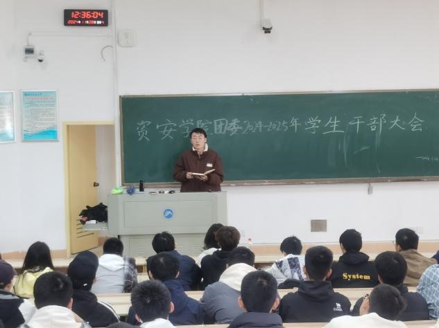 c51a1cc0837146118255e70cc9b35a39.jpg c51a1cc0837146118255e70cc9b35a39.jpg